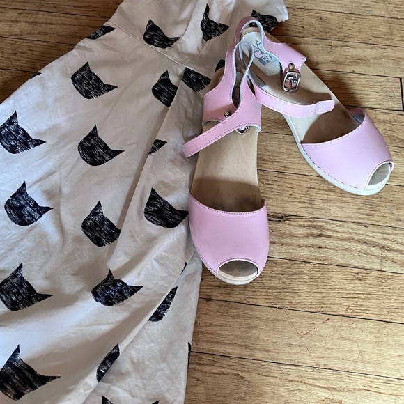 💕Maguba Peeptoe Clogs💕 - Picture 9 of 9